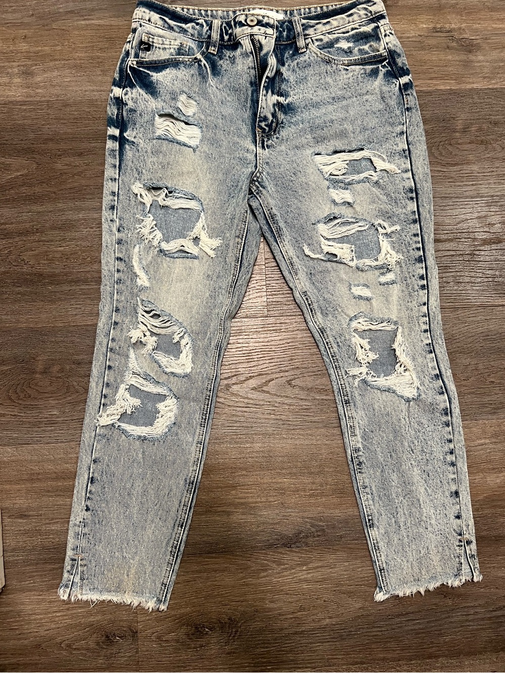 KanCan Distressed Jeans – Size 9/28 | Light Wash Raw Hem Denim - Picture 7 of 9